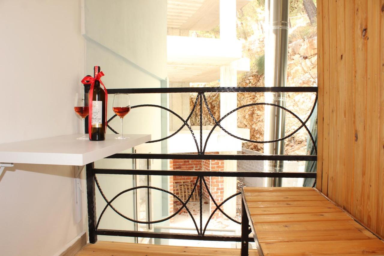 Bebi Hotel And Apartments Sarande Exterior photo